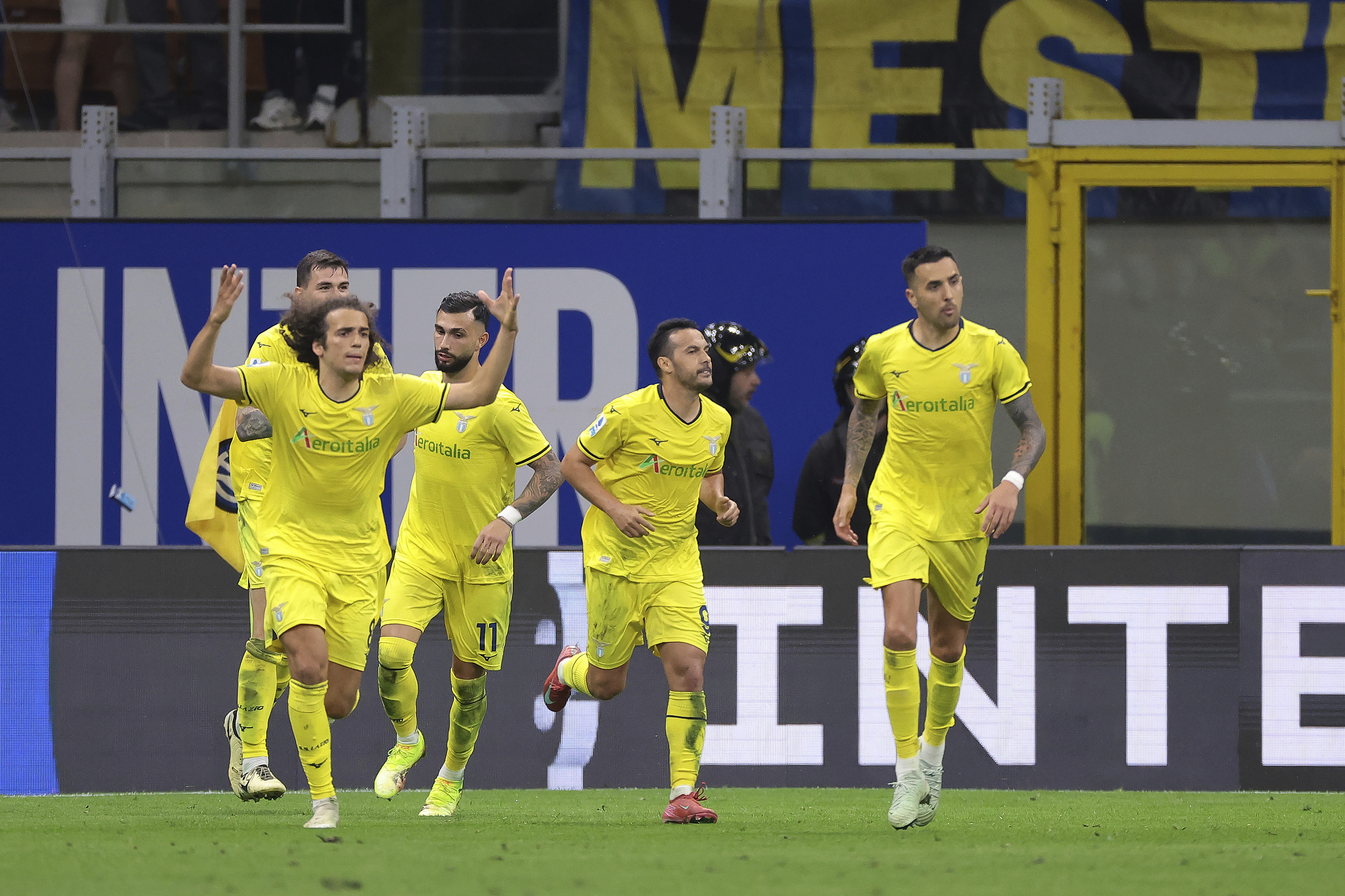 关于今晚体能课后，拉齐奥迎来里程碑备战欧超杯，赛场秩序良好，身体对抗强度拉满的信息AYX体育下注平台