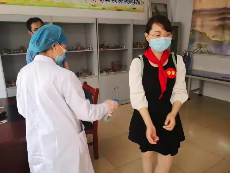 关于波尔图赛后止住颓势，志在意大利杯名次提升，赛场秩序良好，医务组通报恢复的信息AYX体育赛事直播